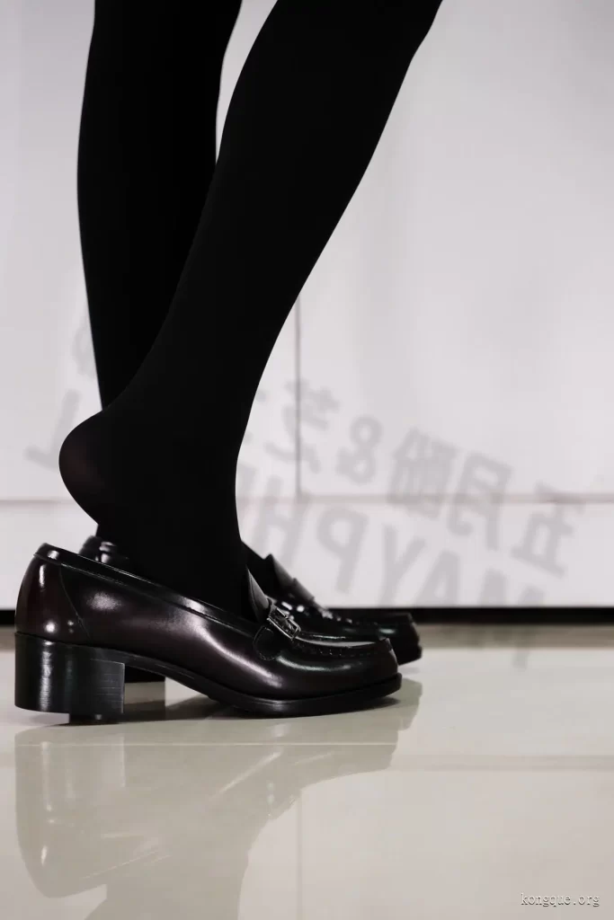 芝士好椰 – 全套99期&视频[63.6G-2025.10]-浅川摄影