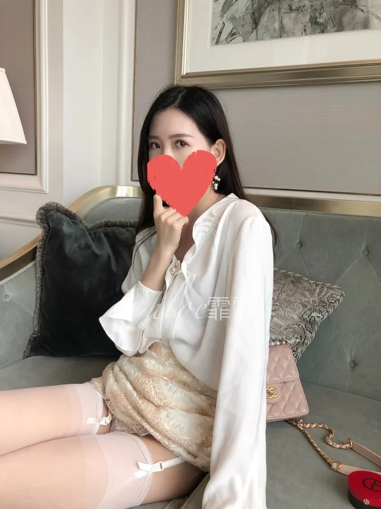 [合集]微博丝足控治愈系美女《chloe霏霏霏》全套及VIP视频，大小16.9G-浅川摄影