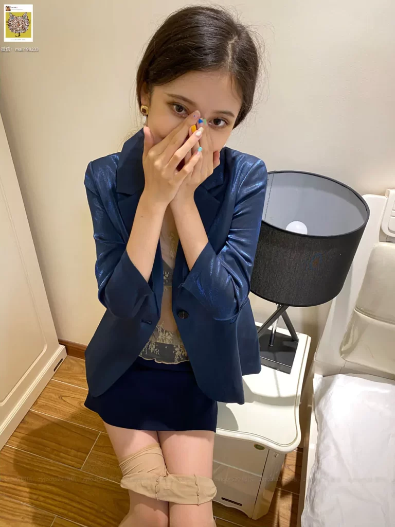 ISS系列 – 全套64期极品无内丝含配套视频[61.9G-2025.1]-浅川摄影