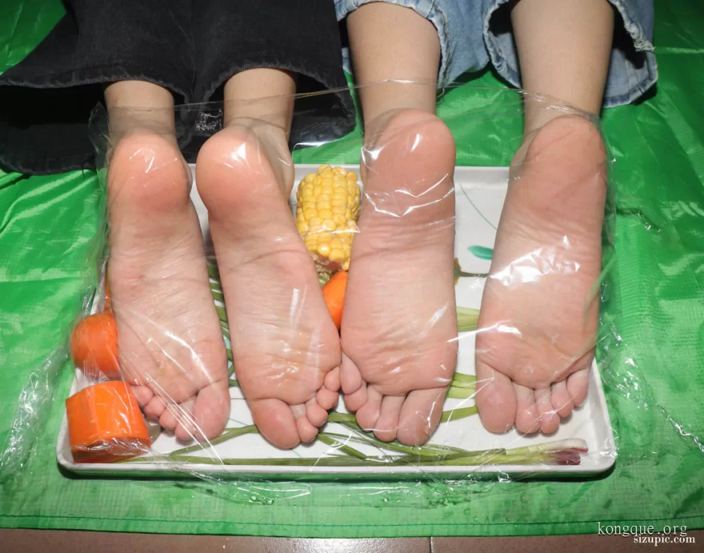 Pary学生模拍 – 全套156期及视频12期[104.5G-2025.5]-浅川摄影